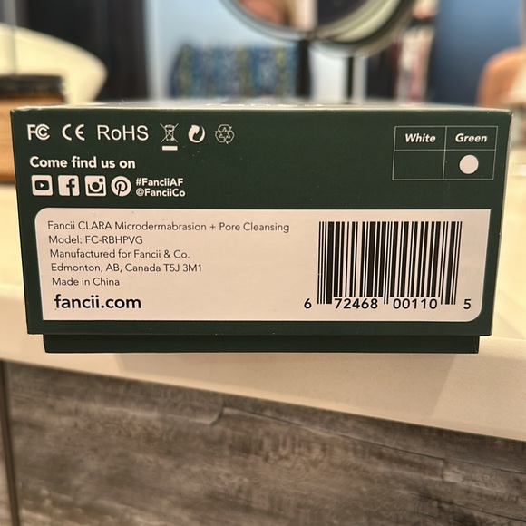 Clara - Microdermabrasion + Pore Cleansing - Picture 13 of 13